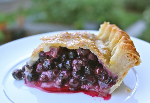 Saskatoon Berry Pie / Canadian Foodie